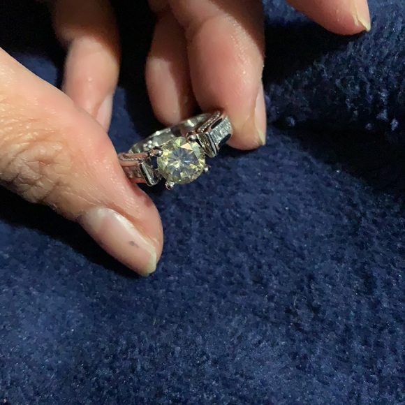 2.20 carat Moissanite size 5 925 - Picture 9 of 12